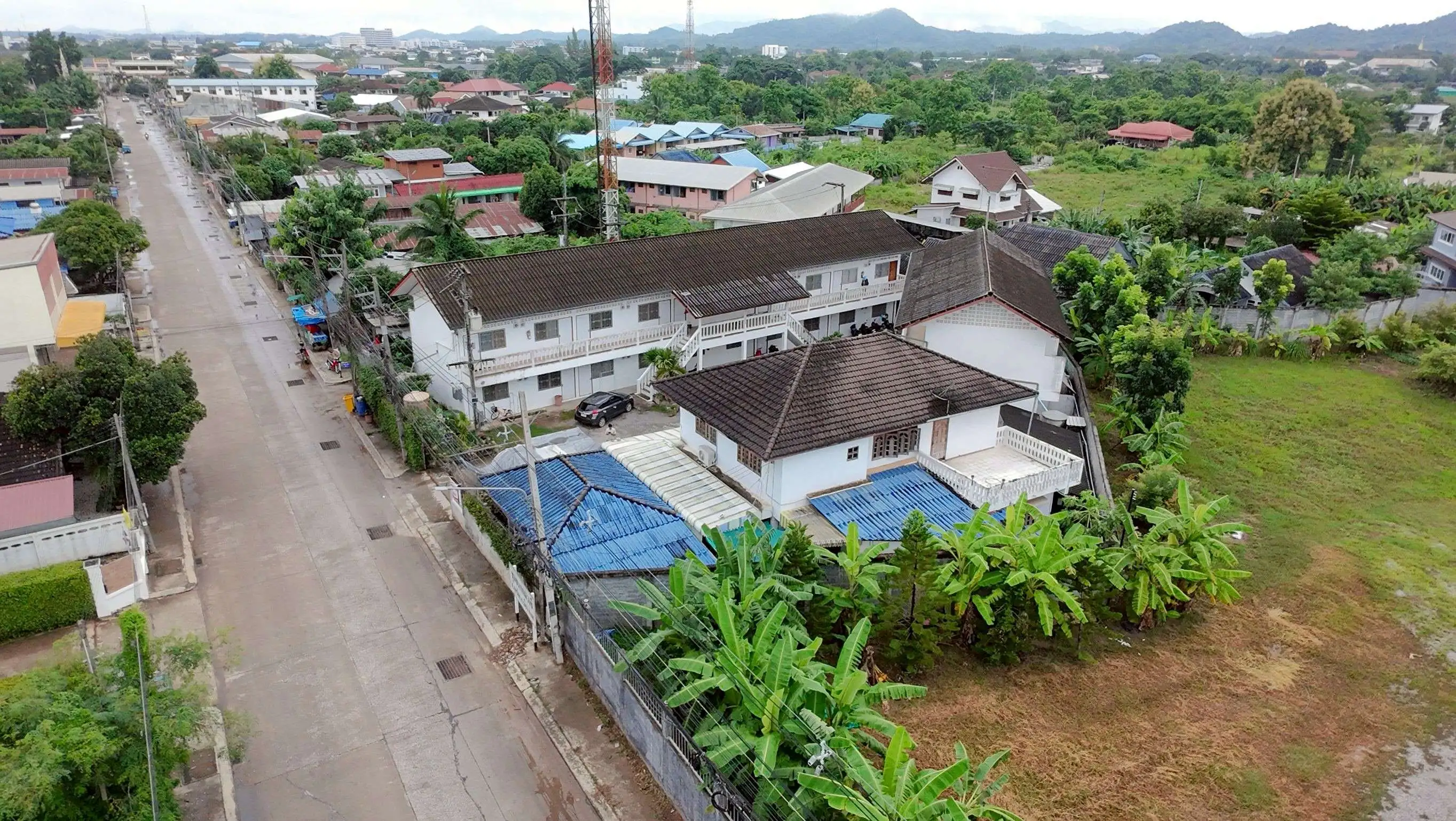 ตัวอาคารหอพักวงศ์พันธ์ เมืองเลย