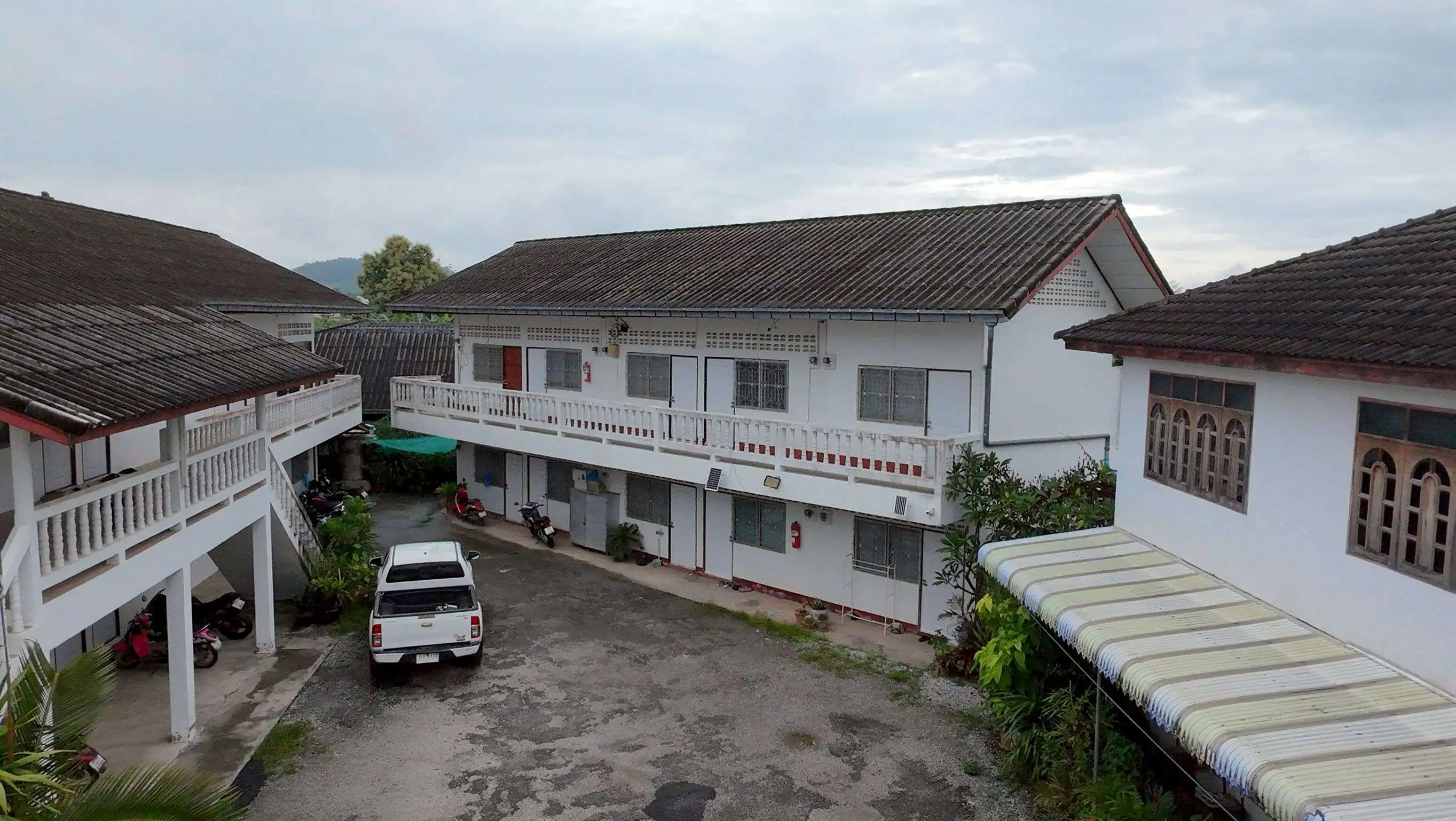 หอพักวงศ์พันธ์ ตัวอาคาร